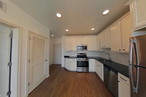 Floor plan for 1 bed, 1 bath, 673 sqft